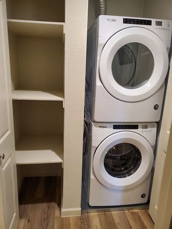 Washer/dryer in unit